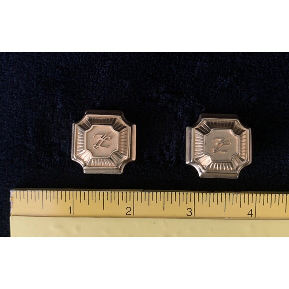 Karl Lagerfeld Signed Goldtone Clip On Square Earrings with KL Logo Vintage - Picture 7 of 7
